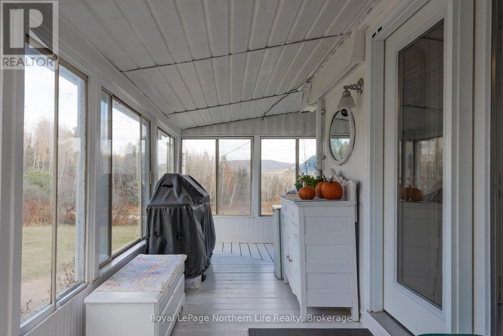 630 Murphy's Road, Mattawan, Ontario  P0H 1V0 - Photo 21 - X12508912