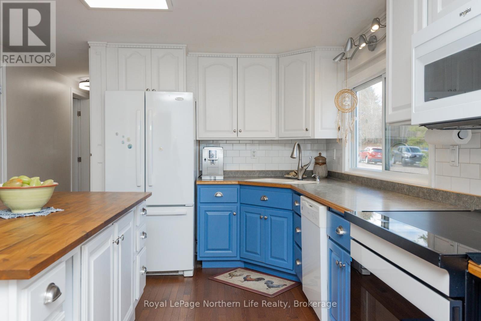 630 Murphy's Road, Mattawan, Ontario  P0H 1V0 - Photo 24 - X12508912