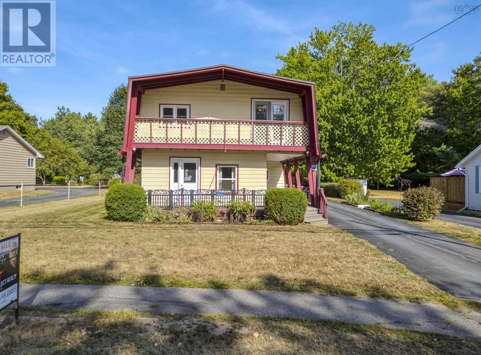 100 Commercial Street, Berwick, Nova Scotia  B0P 1E0 - Photo 2 - 202521780