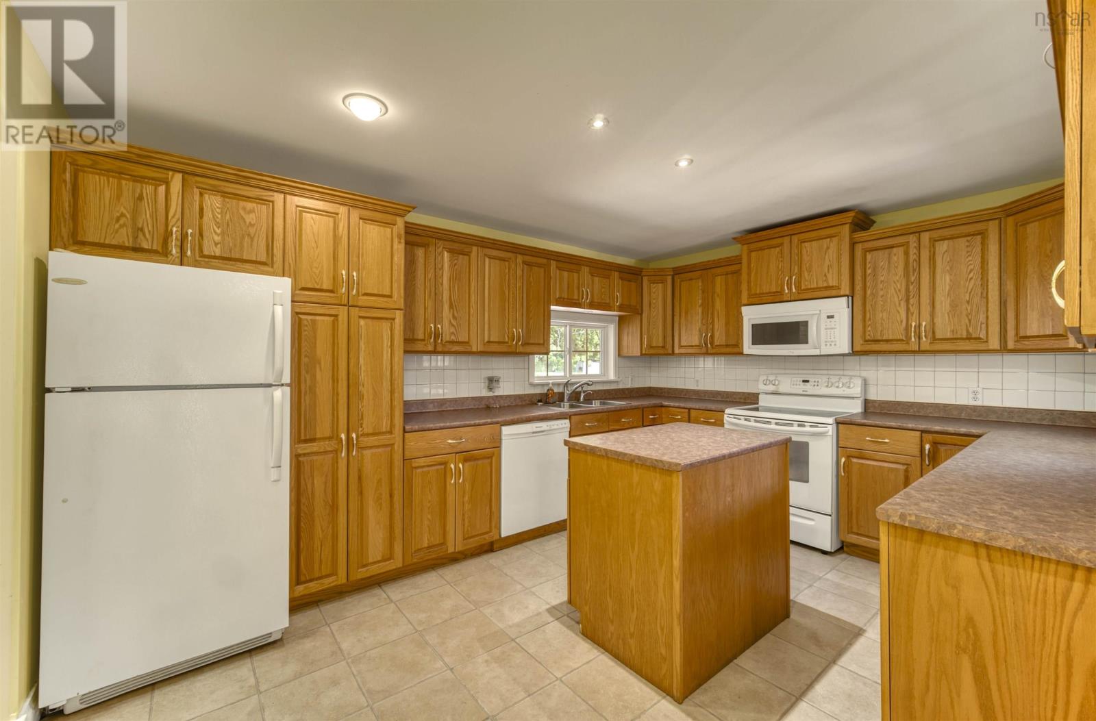 100 Commercial Street, Berwick, Nova Scotia  B0P 1E0 - Photo 16 - 202521780