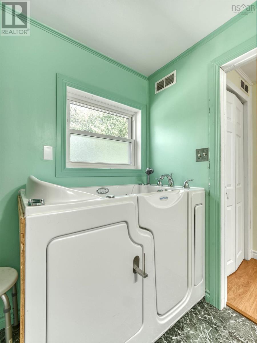 100 Commercial Street, Berwick, Nova Scotia  B0P 1E0 - Photo 42 - 202521780