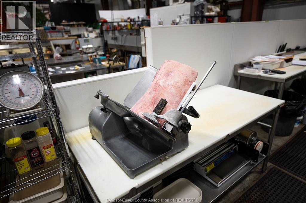 1030 Walker Rd, Windsor, Ontario N8Y 2N5 - Photo 16 - 25027993