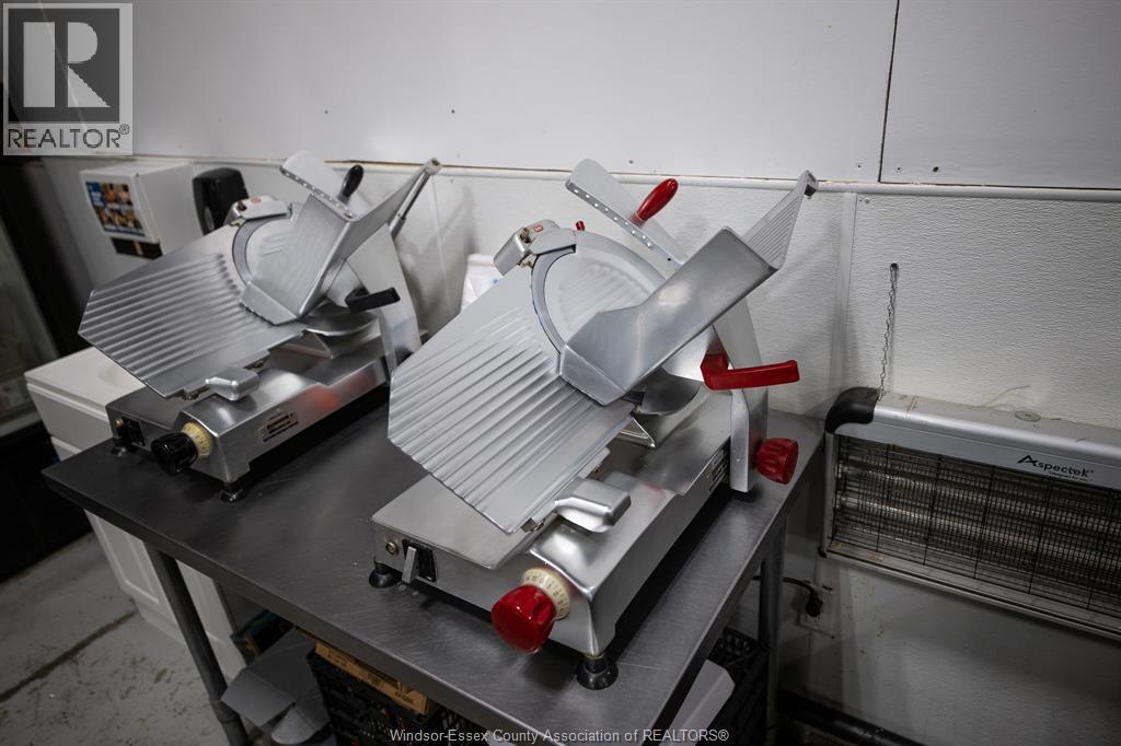 1030 Walker Rd, Windsor, Ontario N8Y 2N5 - Photo 17 - 25027993