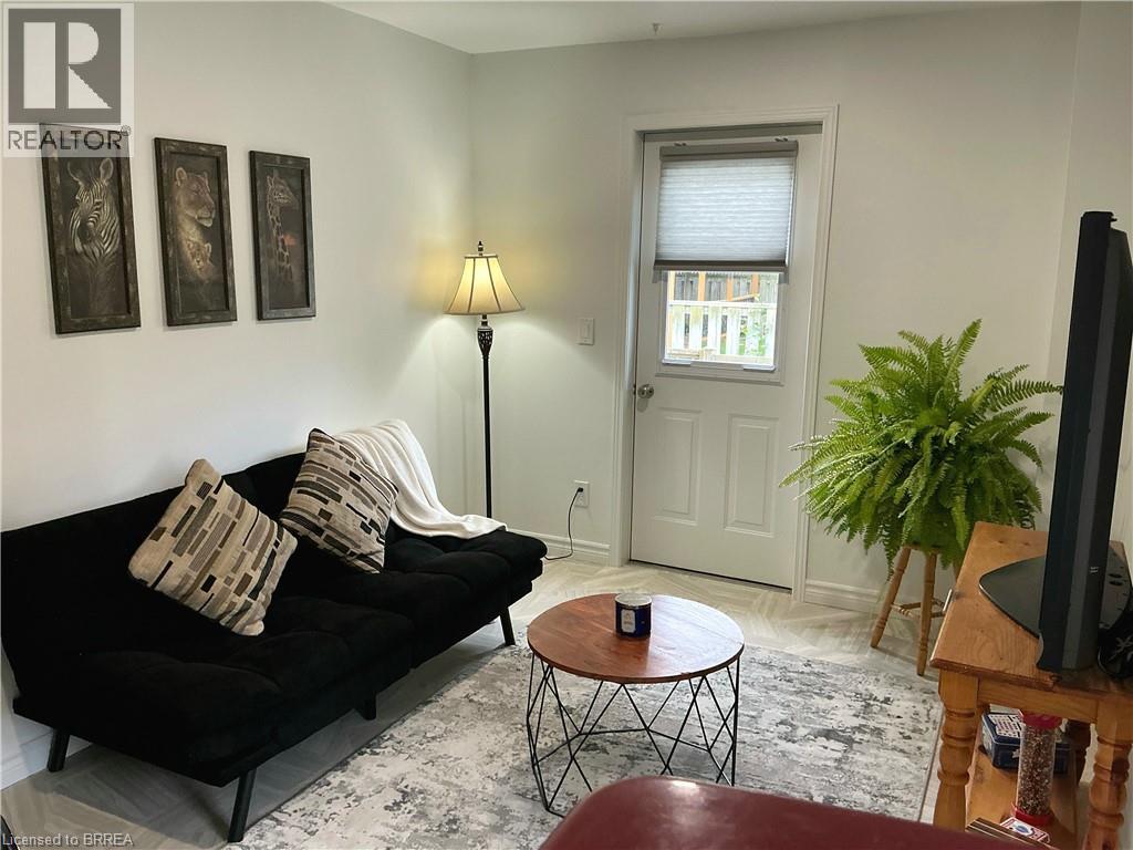 388 Mckellar Street, Strathroy, Ontario N7G 2Y5 - Photo 12 - 40751846