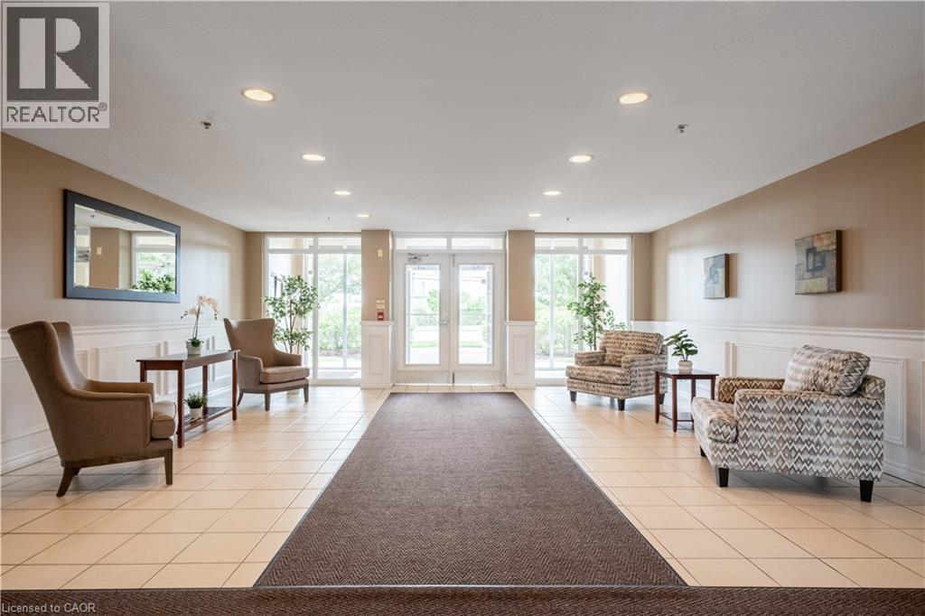 4450 Fairview Street Unit# 304, Burlington, Ontario  L7L 7K7 - Photo 2 - 40773107