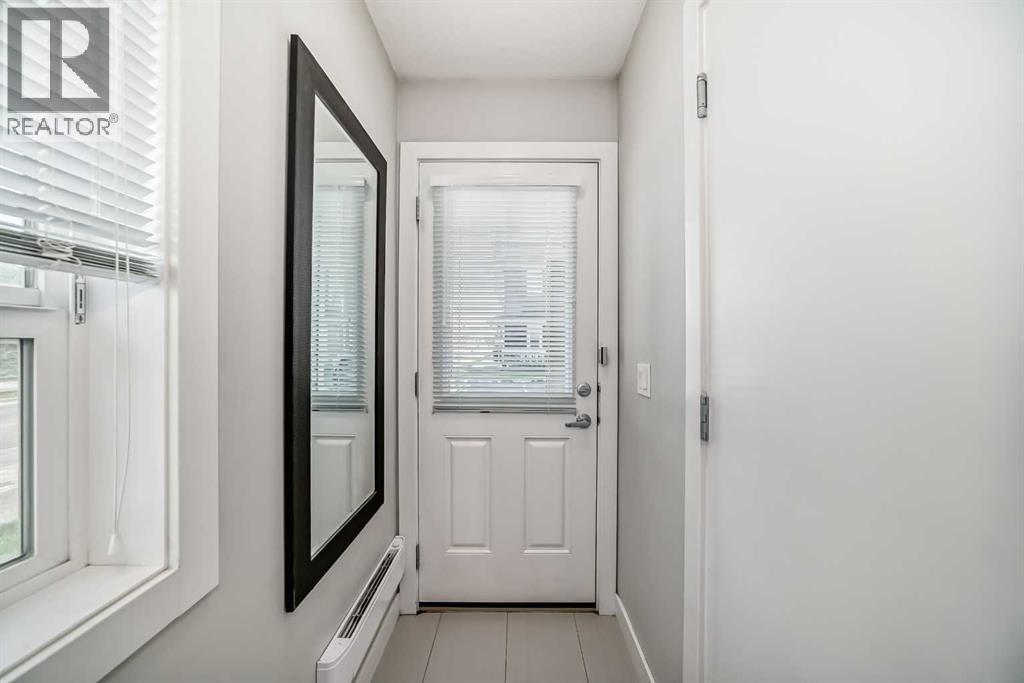 63 Legacy Path Se, Calgary, Alberta  T2X 4H9 - Photo 5 - A2255203