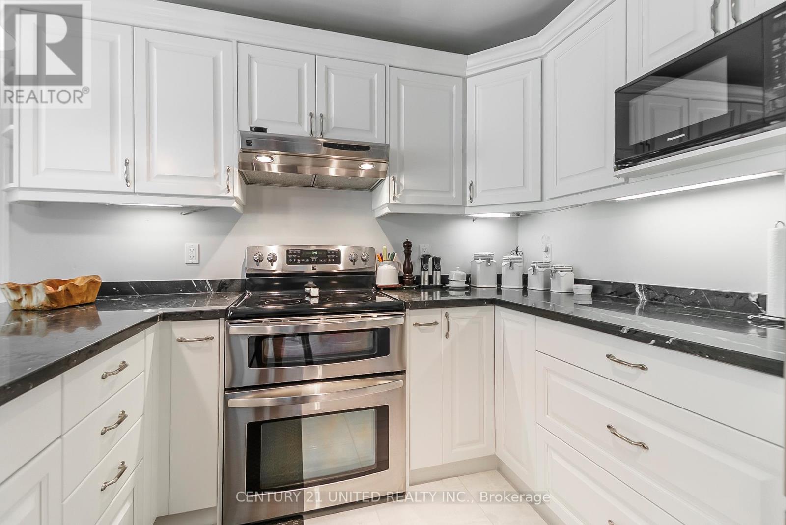 1656 Champlain Drive, Peterborough, Ontario K9L 1N6 - Photo 13 - X12508740