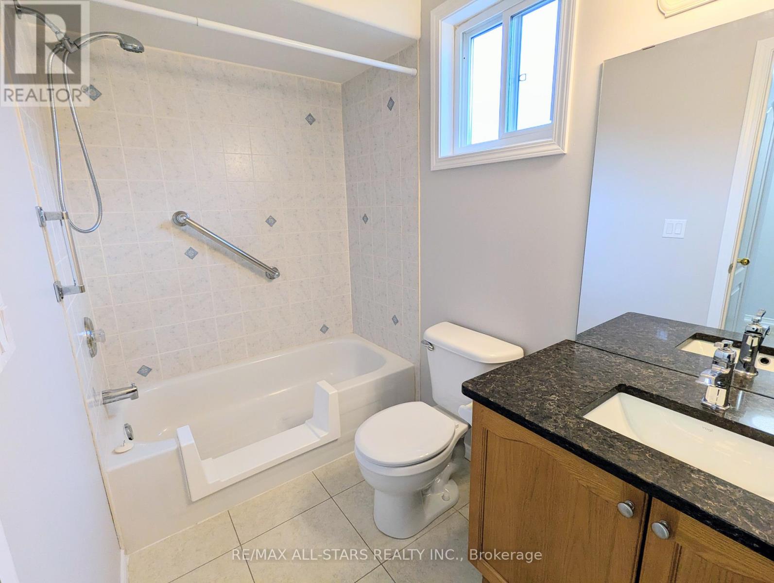 507 Clancy Crescent, Peterborough (Otonabee Ward 1), Ontario  K9K 2S1 - Photo 13 - X12508790