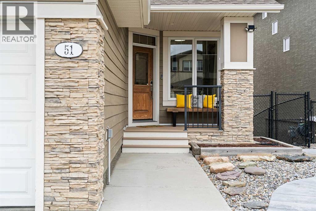 51 Cimarron Springs Circle, Okotoks, Alberta  T1S 0M2 - Photo 4 - A2267936