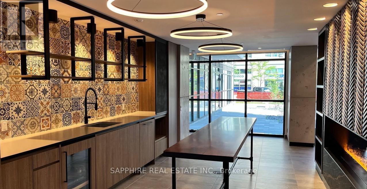 617 - 251 Manitoba Street, Toronto, Ontario  M8Y 0C7 - Photo 5 - W12508518