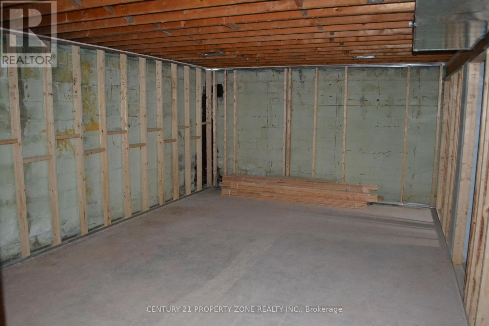 2123 Sunnydale Drive, Burlington, Ontario  L7P 1E8 - Photo 12 - W12508522