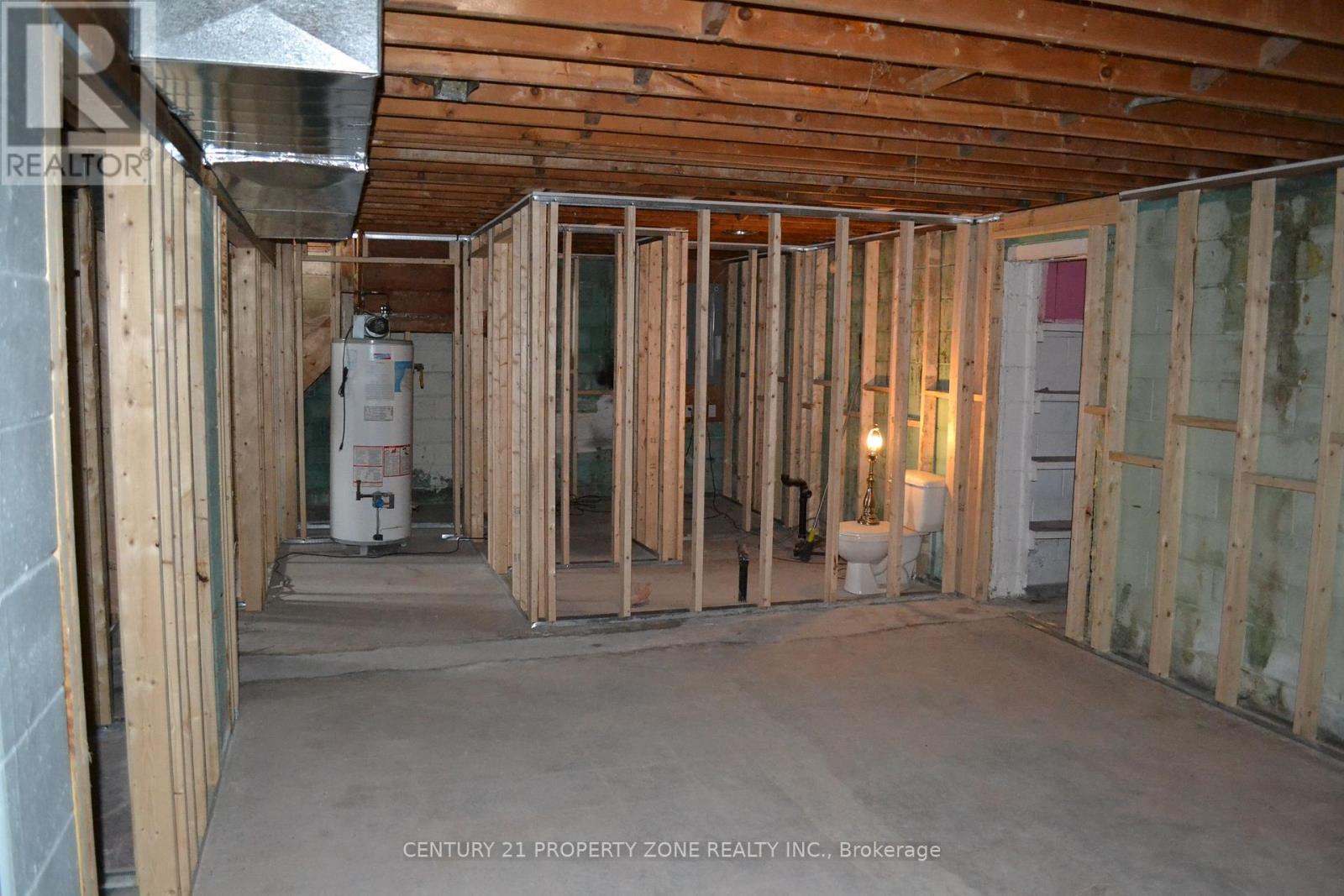 2123 Sunnydale Drive, Burlington, Ontario  L7P 1E8 - Photo 14 - W12508522