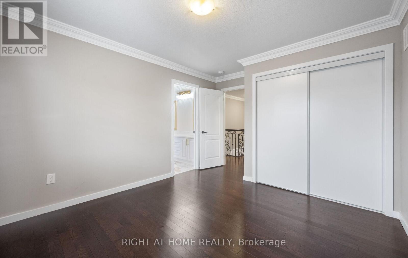 404 Queen Mary Drive, Brampton, Ontario  L7A 4K4 - Photo 25 - W12508524