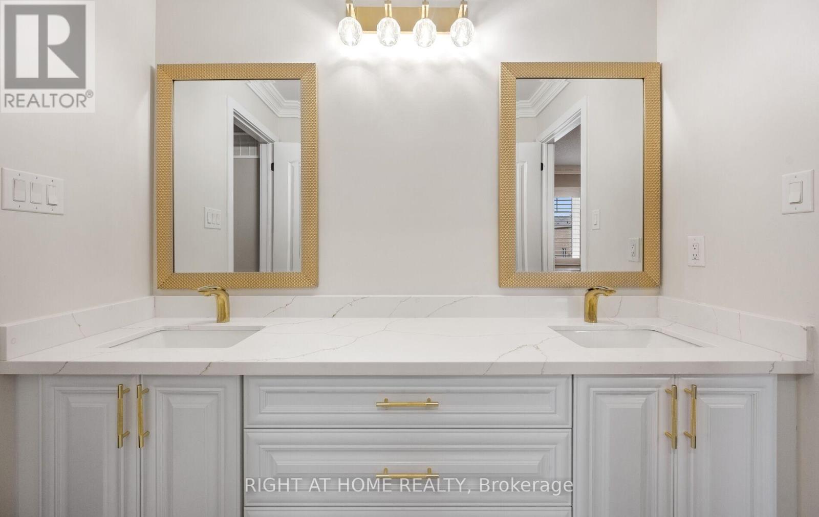 404 Queen Mary Drive, Brampton, Ontario  L7A 4K4 - Photo 27 - W12508524