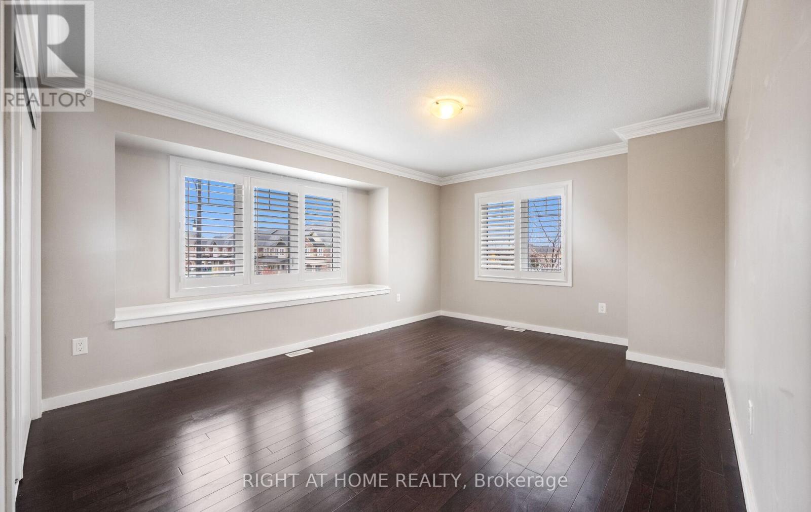 404 Queen Mary Drive, Brampton, Ontario  L7A 4K4 - Photo 30 - W12508524