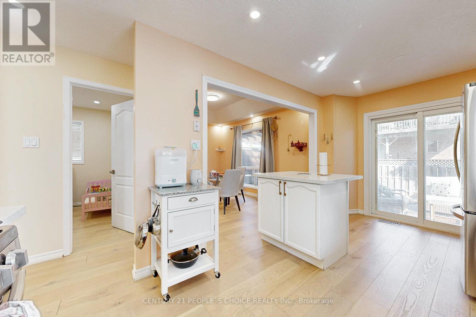 19 Mckitrick Drive, Orangeville, Ontario  L9W 5C2 - Photo 14 - W12508536