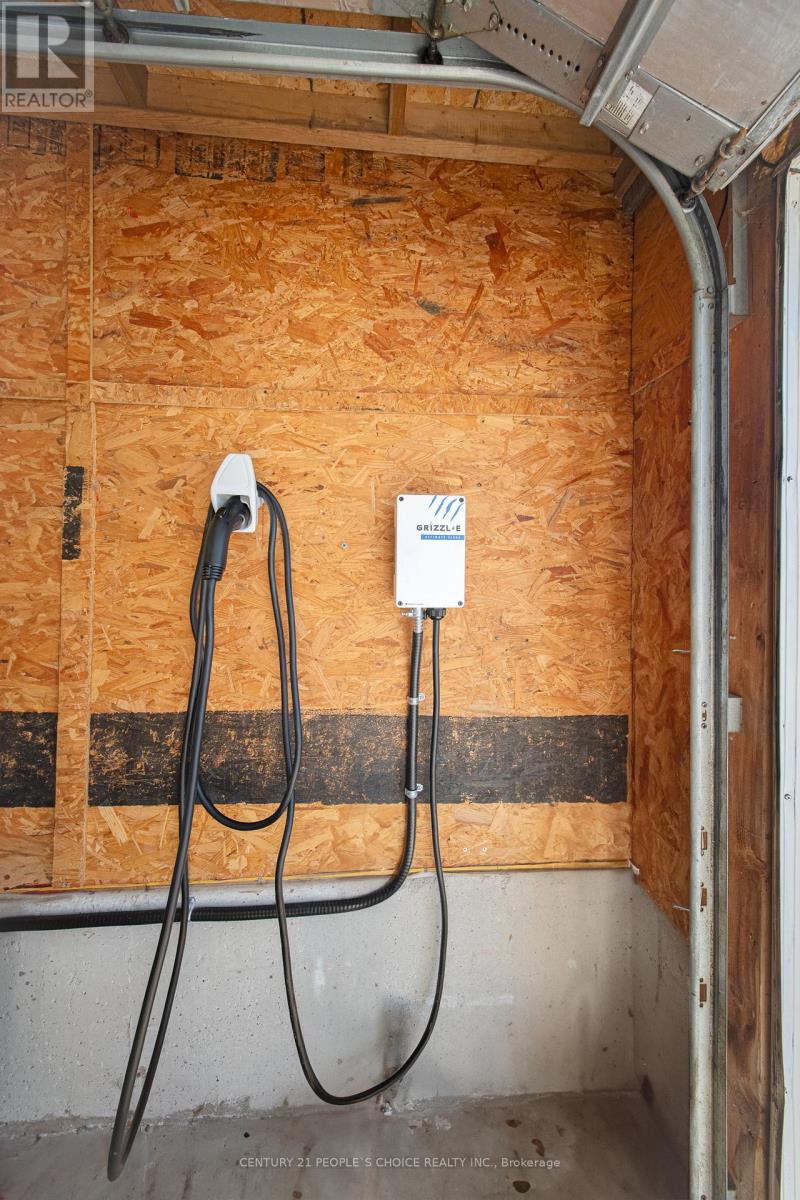 19 Mckitrick Drive, Orangeville, Ontario  L9W 5C2 - Photo 37 - W12508536