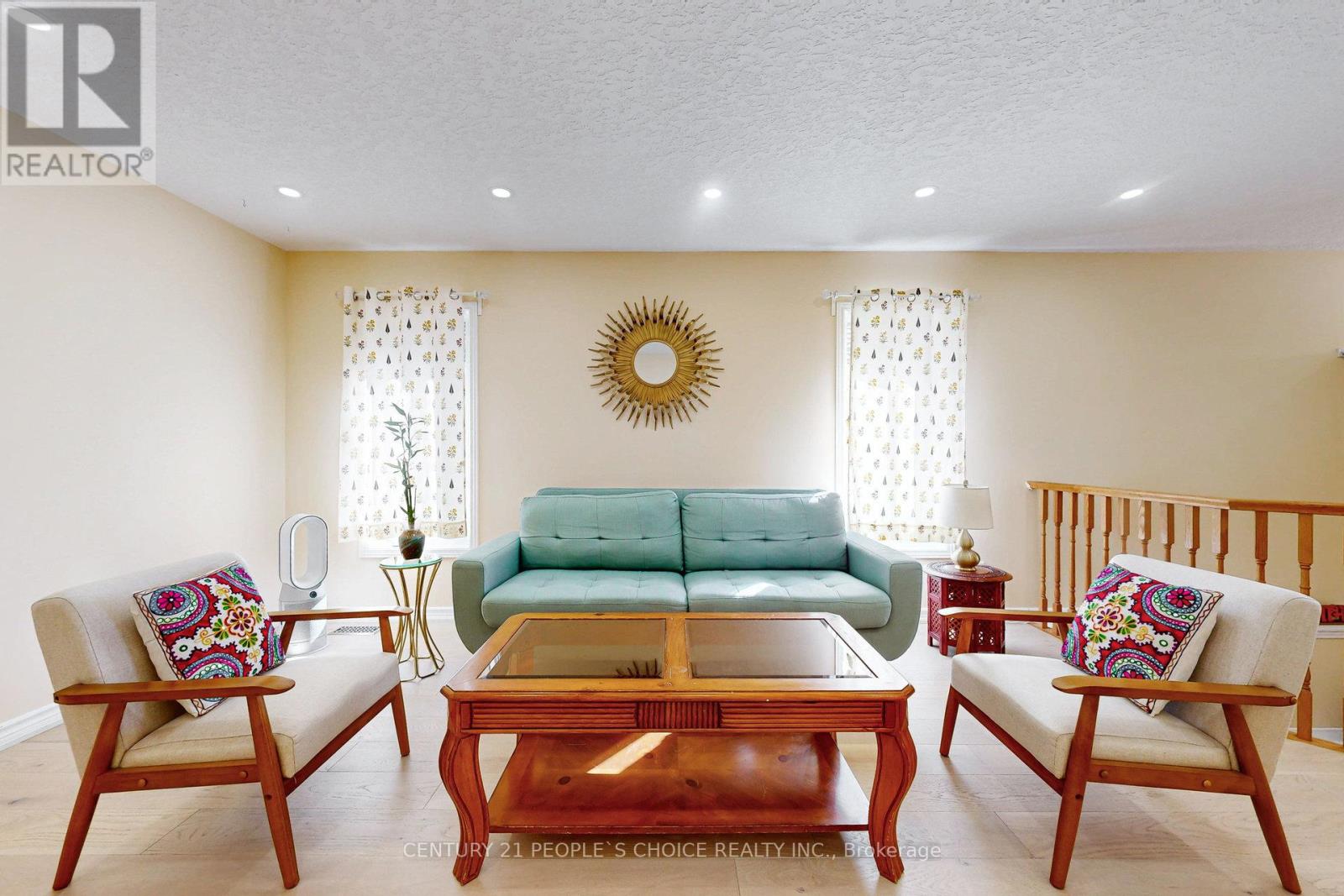 19 Mckitrick Drive, Orangeville, Ontario  L9W 5C2 - Photo 6 - W12508536