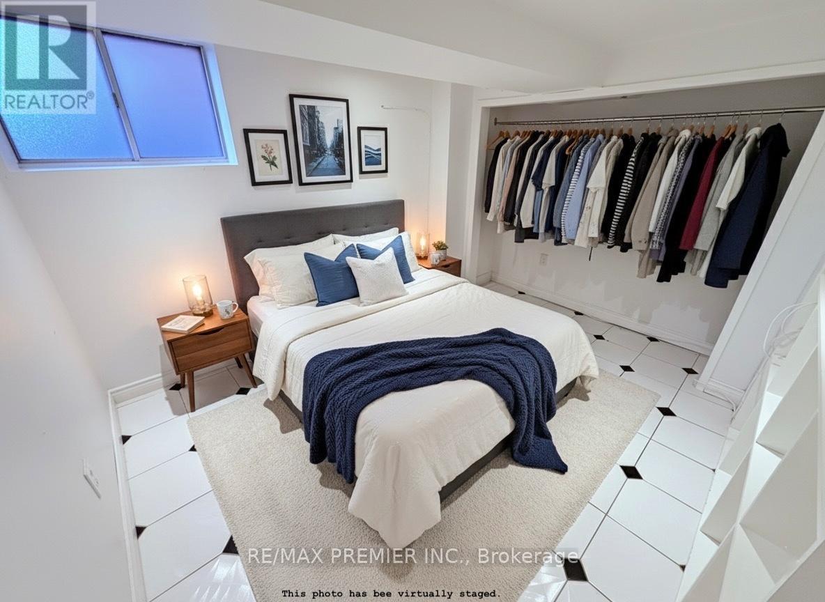 Lower - 35 Florence Crescent, Toronto, Ontario  M6N 4E6 - Photo 5 - W12508560