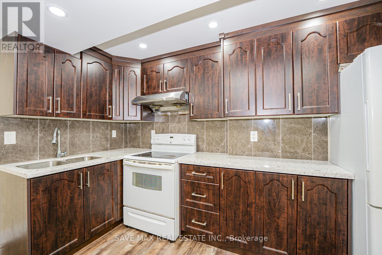 4 Donomore Drive, Brampton, Ontario  L7A 0S8 - Photo 29 - W12508586