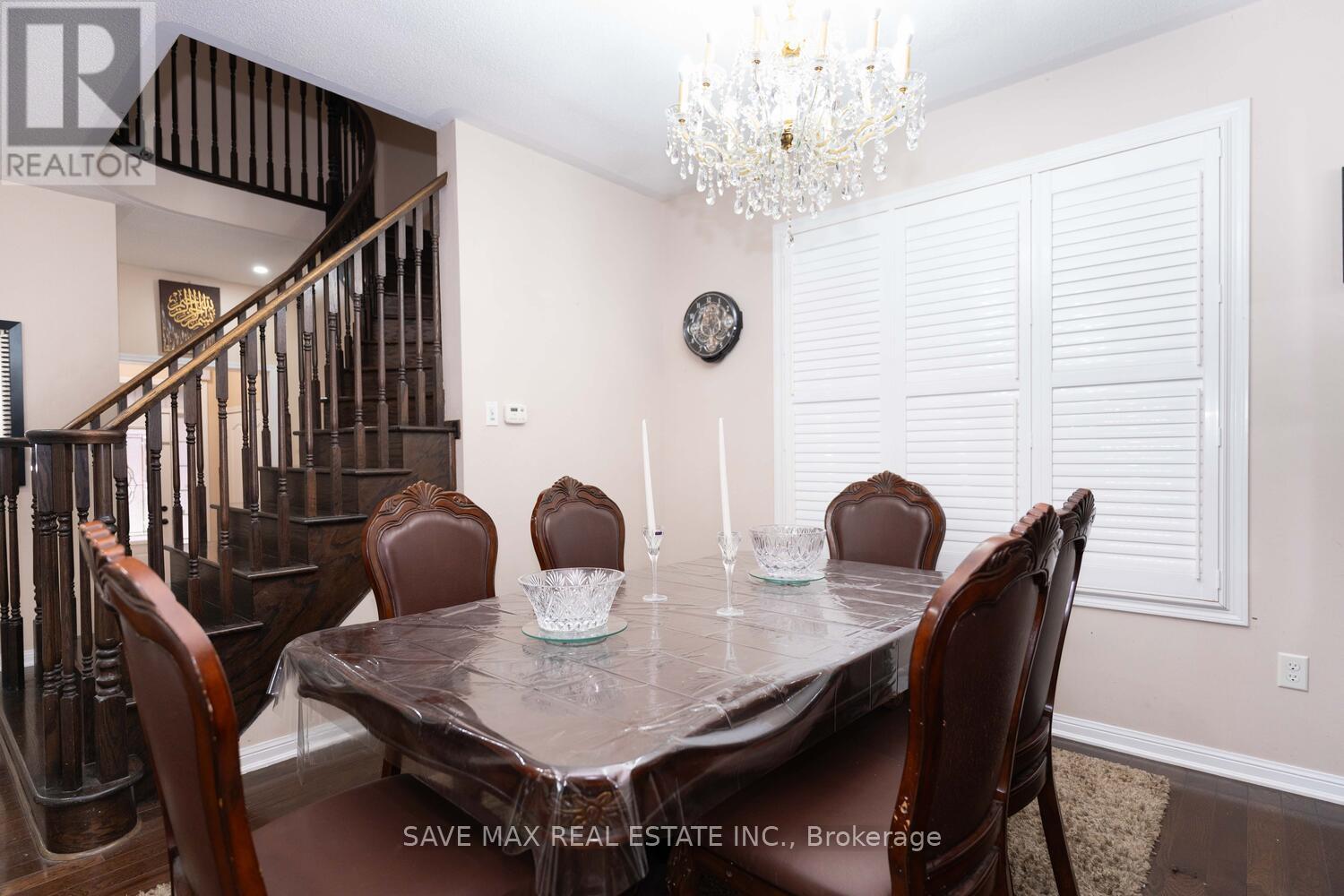 4 Donomore Drive, Brampton, Ontario  L7A 0S8 - Photo 3 - W12508586