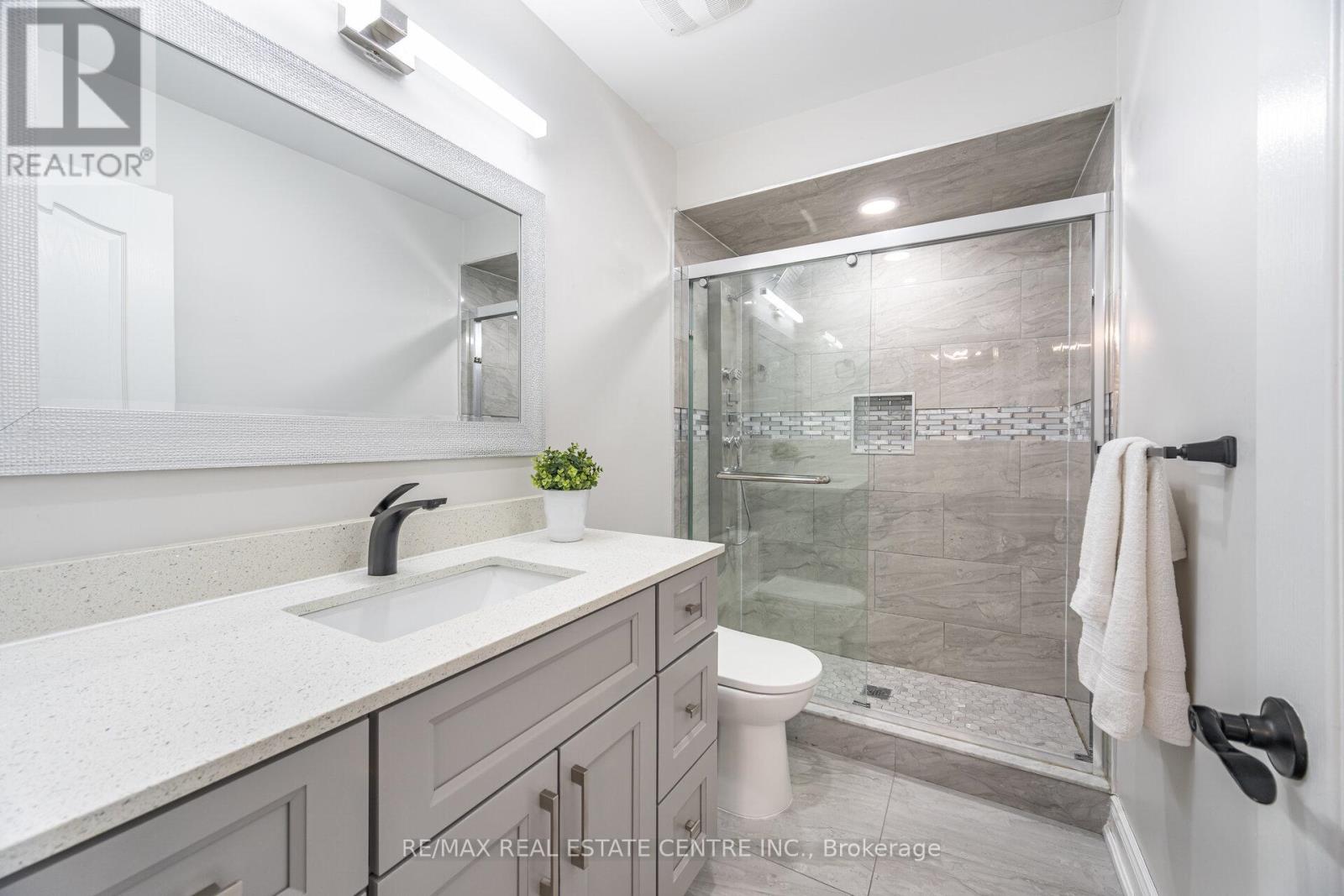 48 - 5255 Guildwood Way, Mississauga, Ontario L5R 4A8 - Photo 25 - W12508596