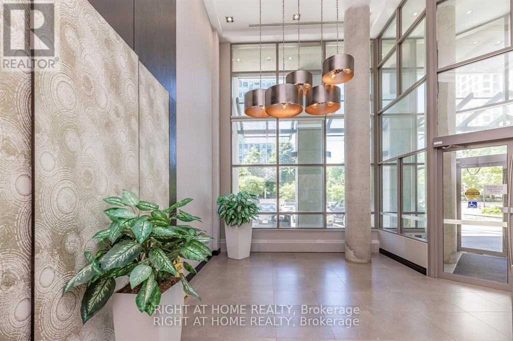 208 - 3504 Hurontario Street, Mississauga, Ontario  L5B 0B9 - Photo 6 - W12508626