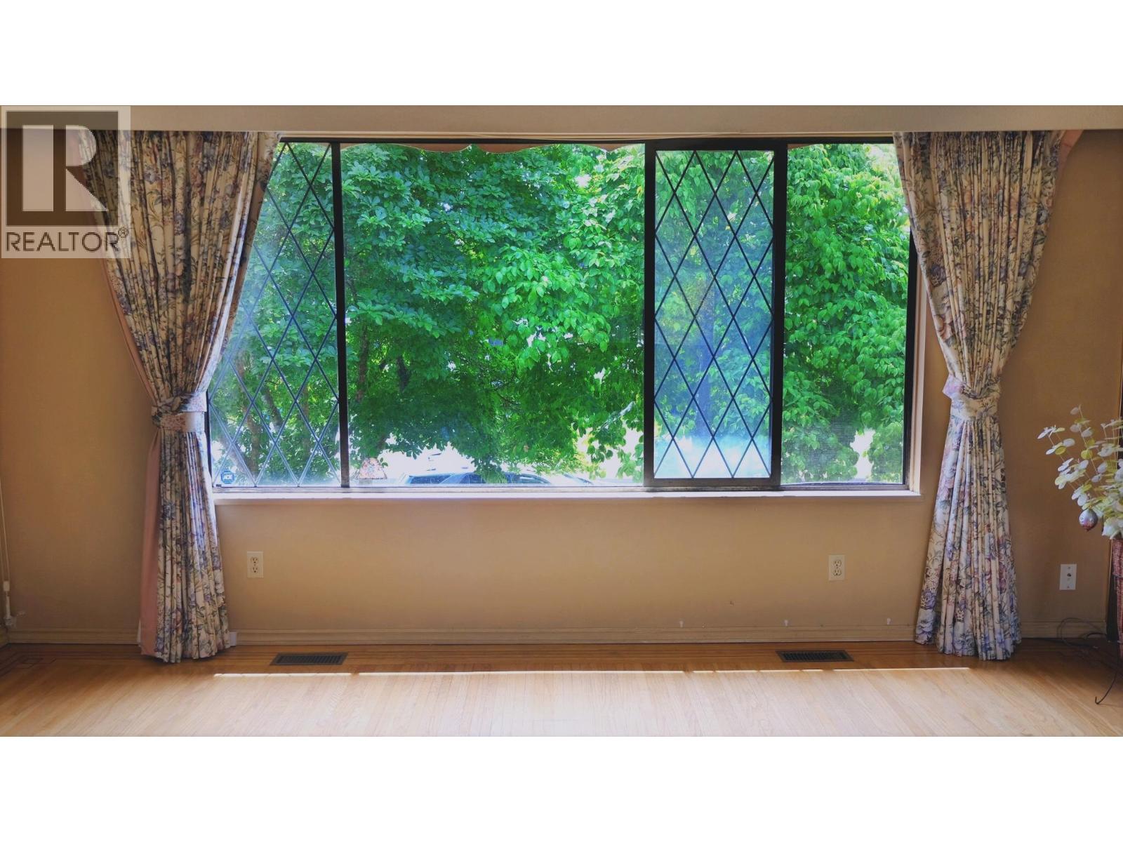 6391 Nadine Crescent, Richmond, British Columbia V7C 2T5 - Photo 4 - R3064533