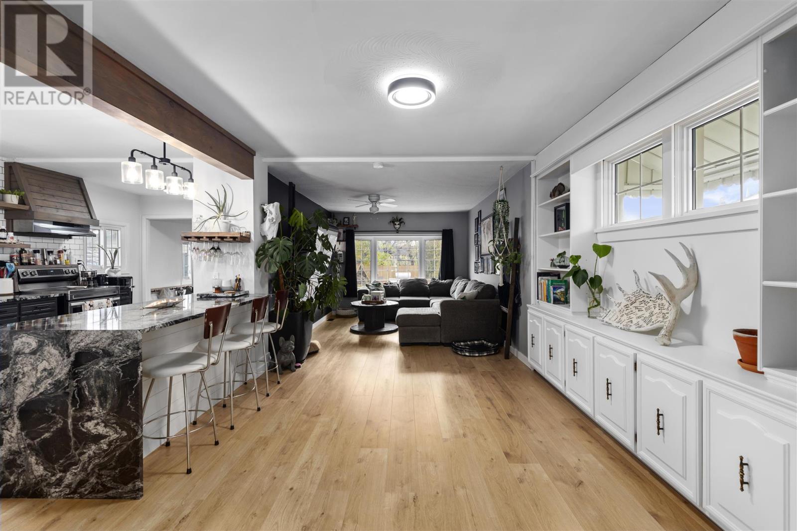 21 Wallace Ter, Sault Ste. Marie, Ontario P6B 1J7 - Photo 17 - SM253181