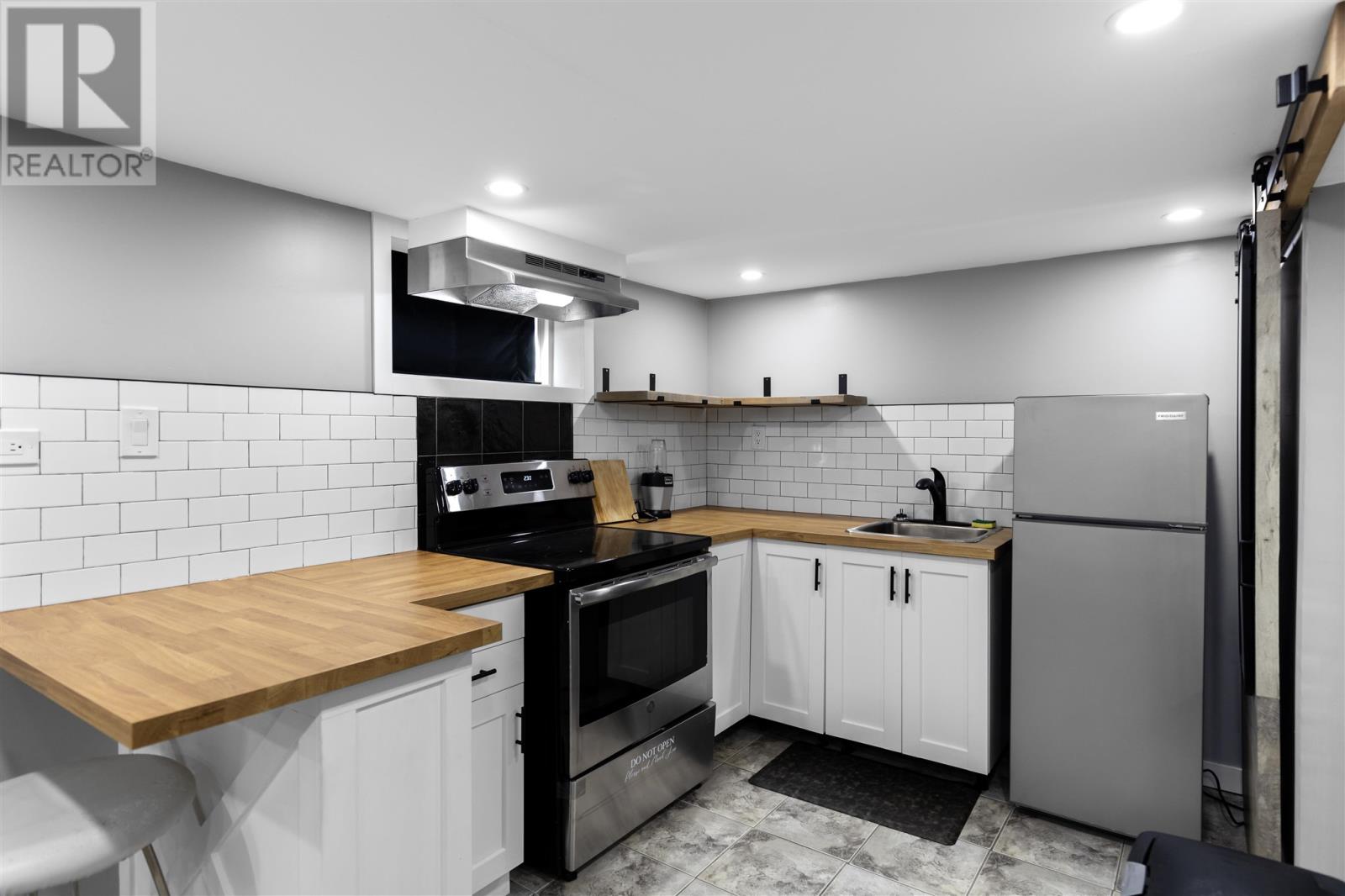 21 Wallace Ter, Sault Ste. Marie, Ontario P6B 1J7 - Photo 33 - SM253181