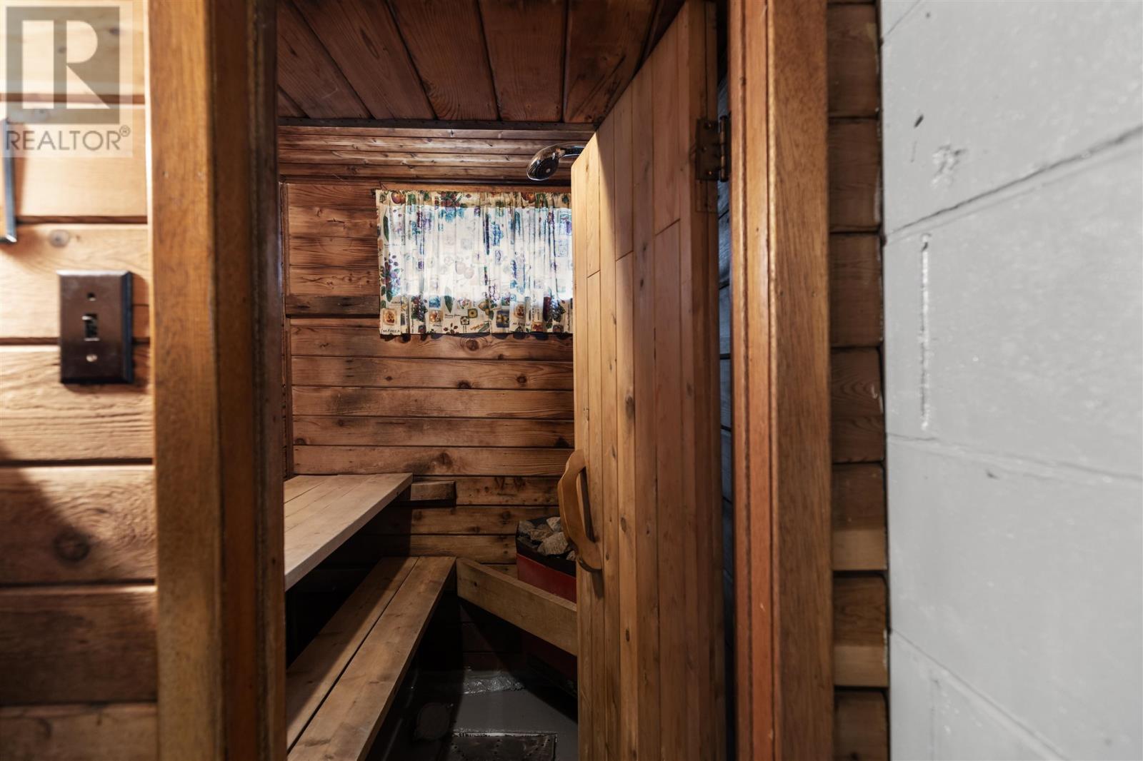 21 Wallace Ter, Sault Ste. Marie, Ontario P6B 1J7 - Photo 37 - SM253181