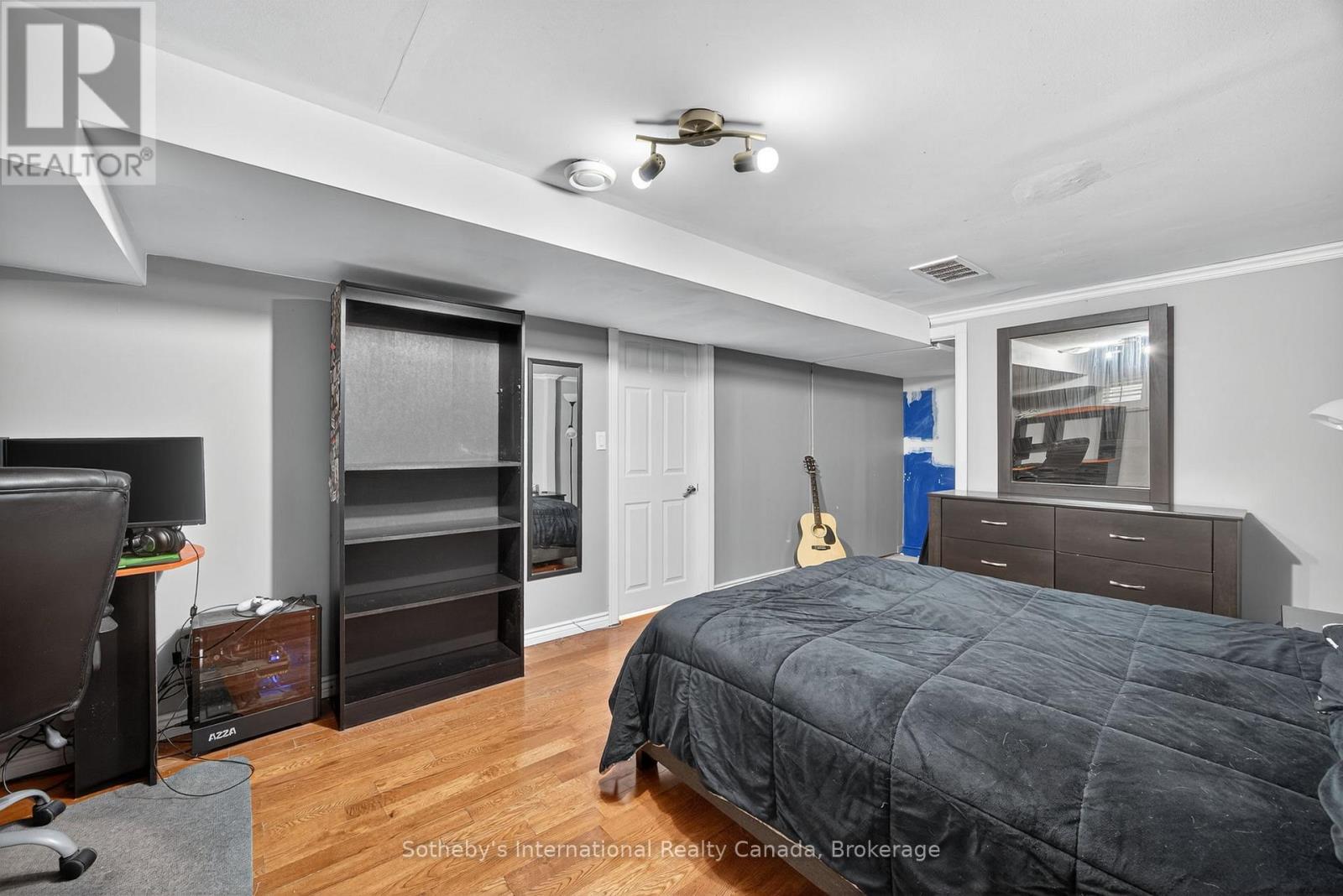 17 Coles Street, Barrie, Ontario  L4N 5W8 - Photo 37 - S12499684