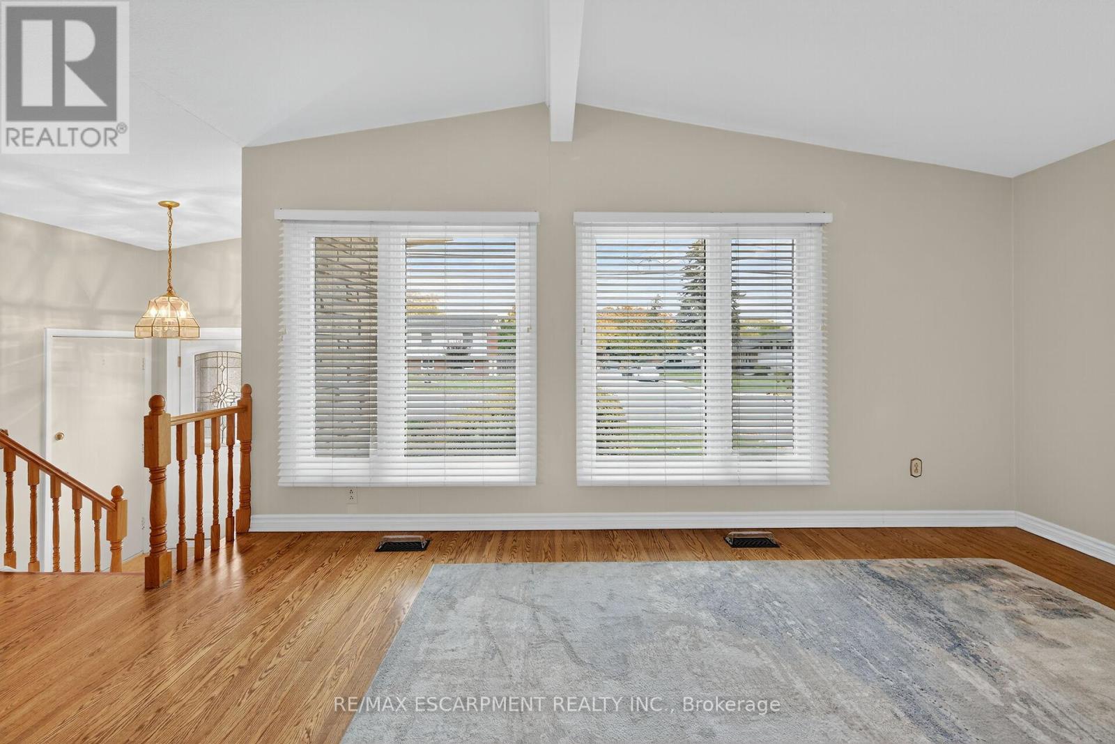 177 San Pedro Drive, Hamilton, Ontario  L9C 2C9 - Photo 15 - X12508554