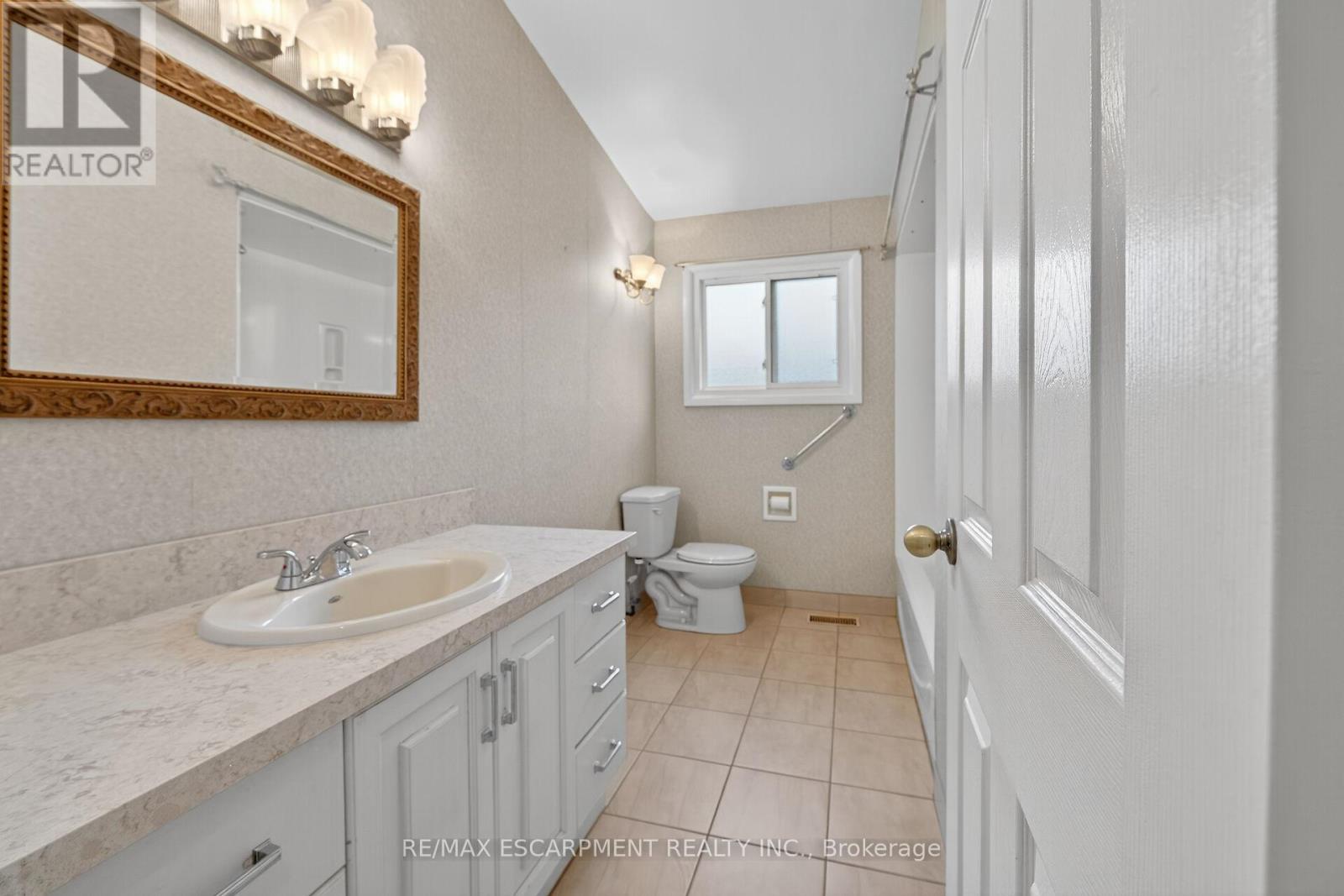 177 San Pedro Drive, Hamilton, Ontario  L9C 2C9 - Photo 20 - X12508554