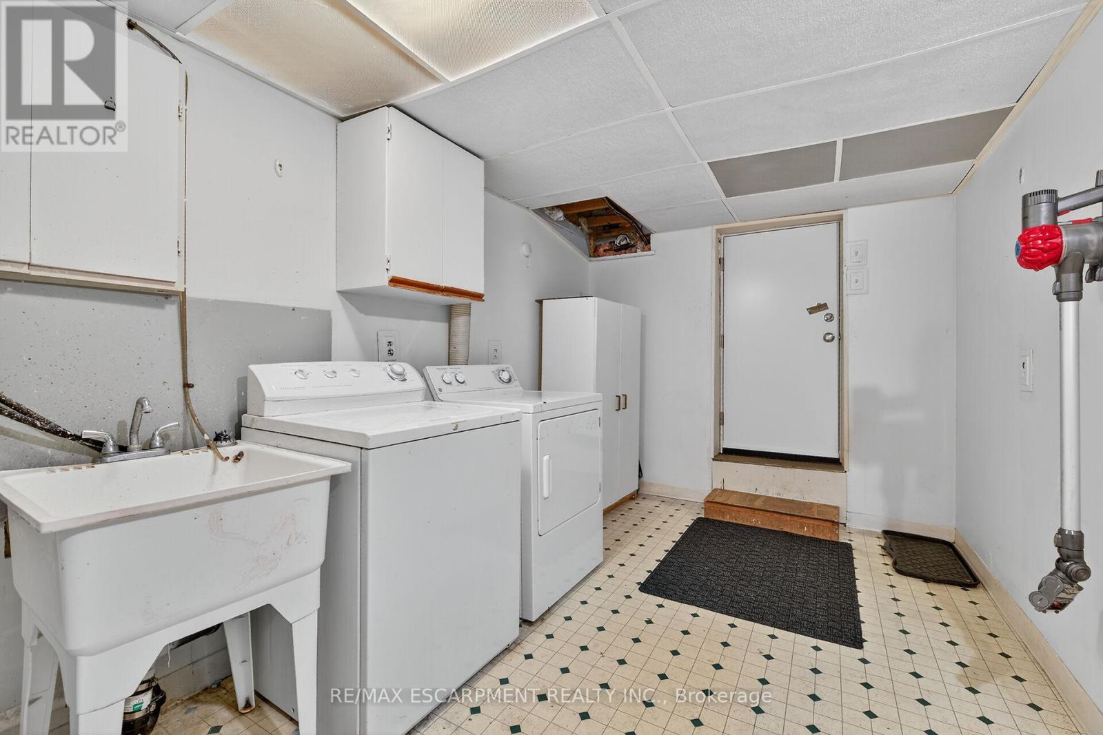 177 San Pedro Drive, Hamilton, Ontario  L9C 2C9 - Photo 32 - X12508554