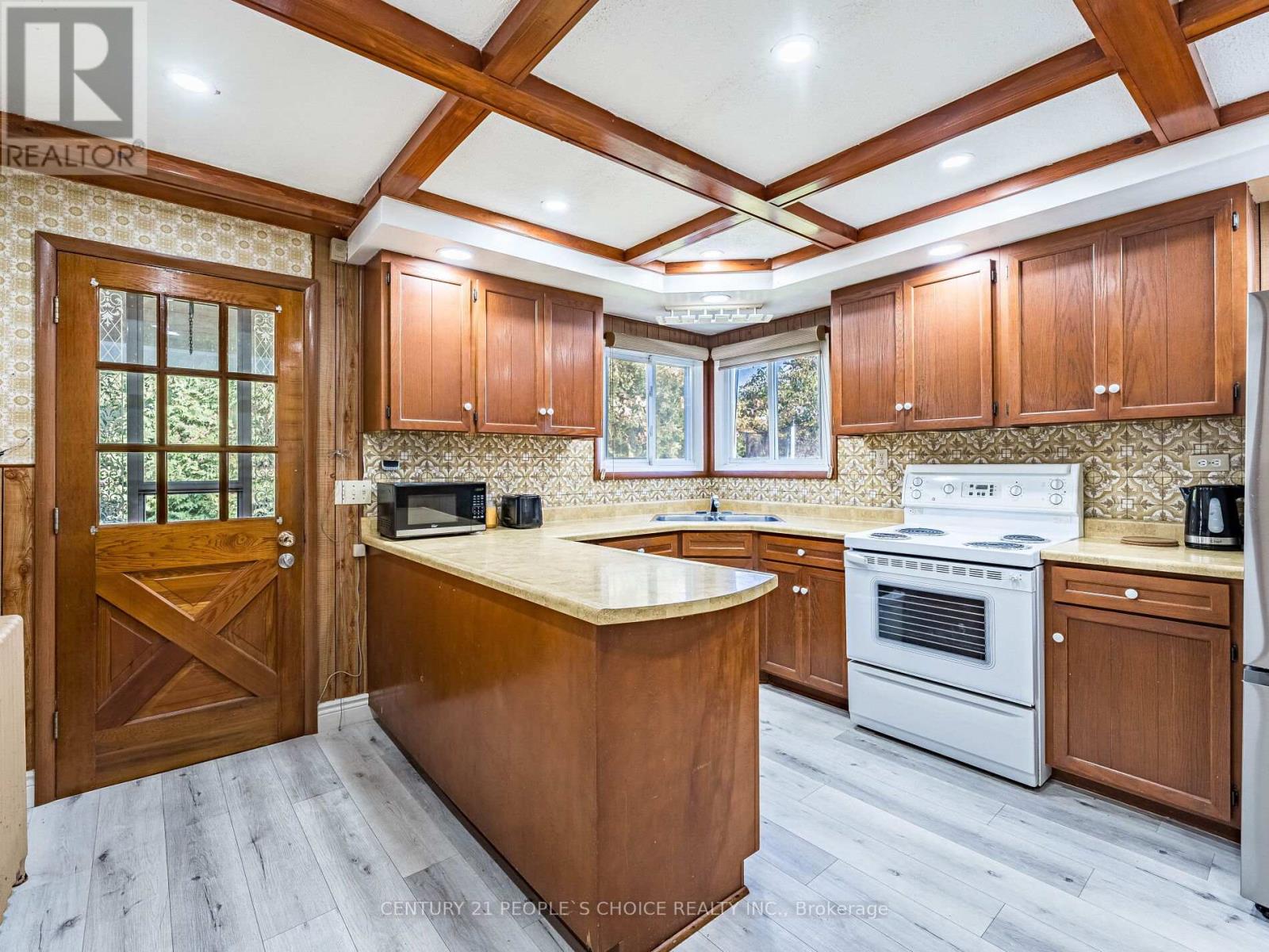 7 - 22625 Loyalist Pky Parkway, Quinte West, Ontario  K8V 5P7 - Photo 6 - X12508612