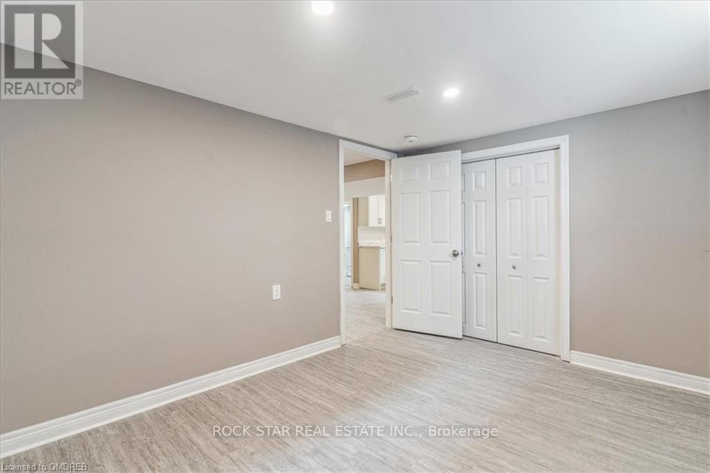 Lower - 10 Westdale Drive, St. Catharines, Ontario  L2S 2R8 - Photo 11 - X12508622