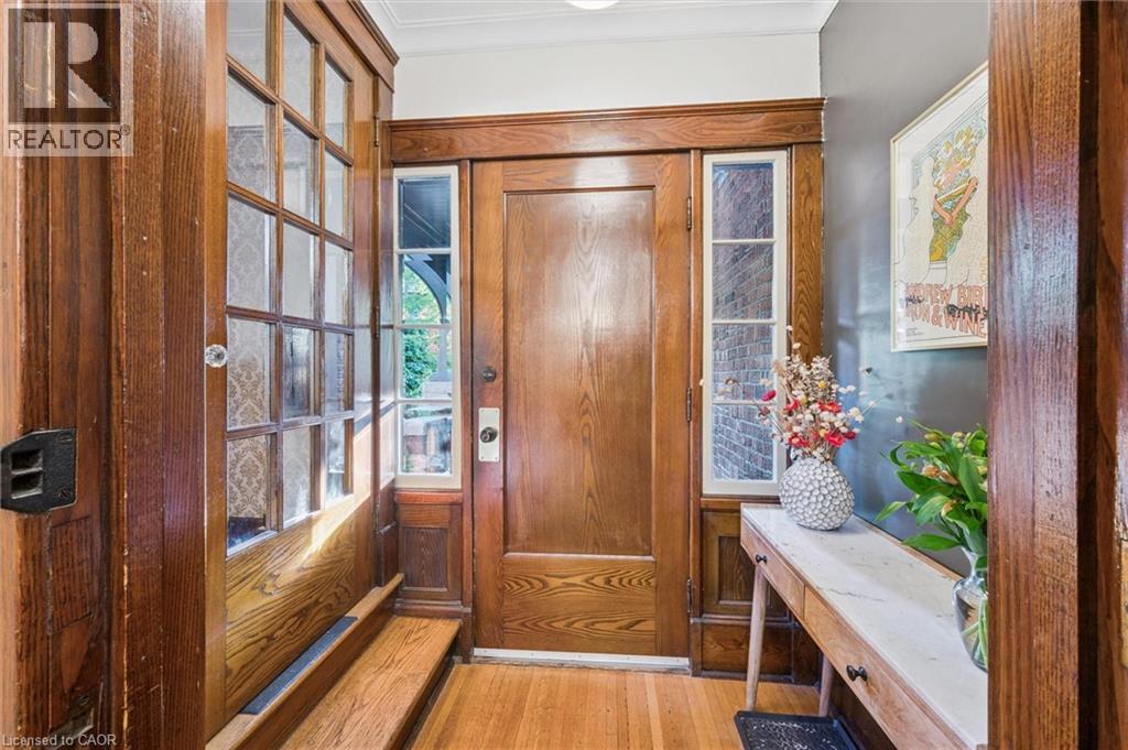 76 Ahrens Street W, Kitchener, Ontario  N2H 4C1 - Photo 5 - 40769689