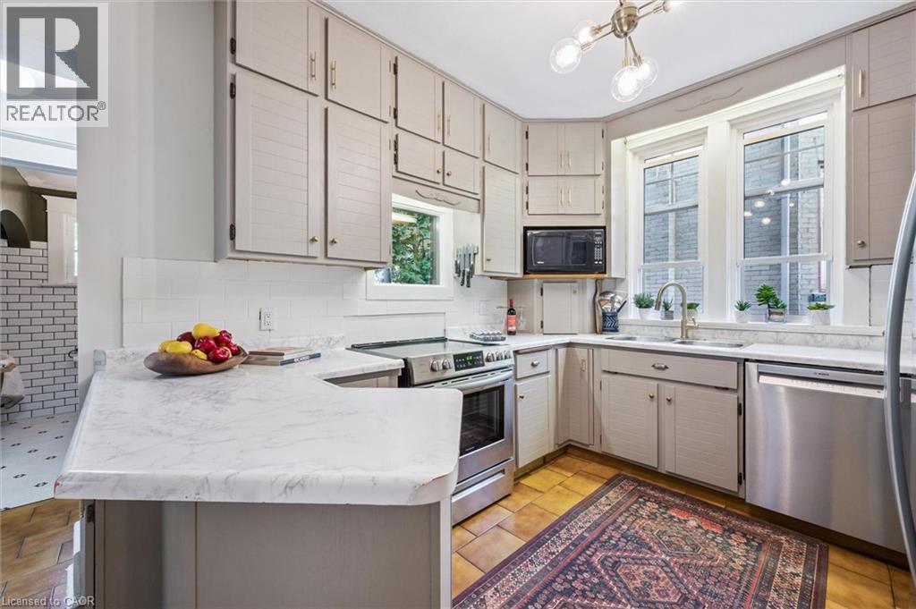 76 Ahrens Street W, Kitchener, Ontario  N2H 4C1 - Photo 14 - 40769689