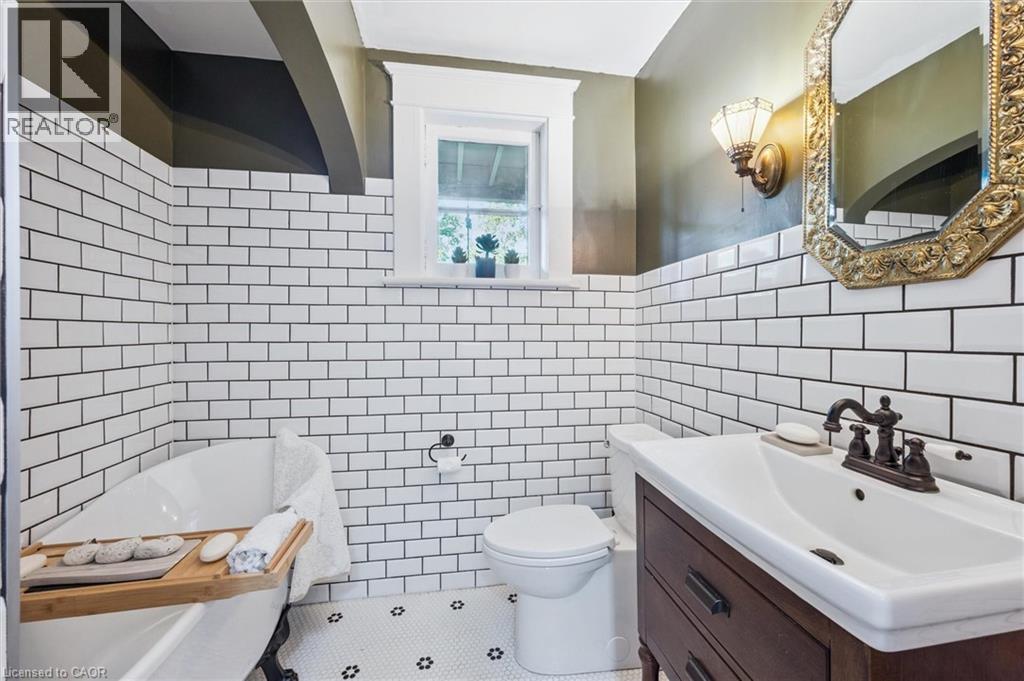 76 Ahrens Street W, Kitchener, Ontario  N2H 4C1 - Photo 21 - 40769689