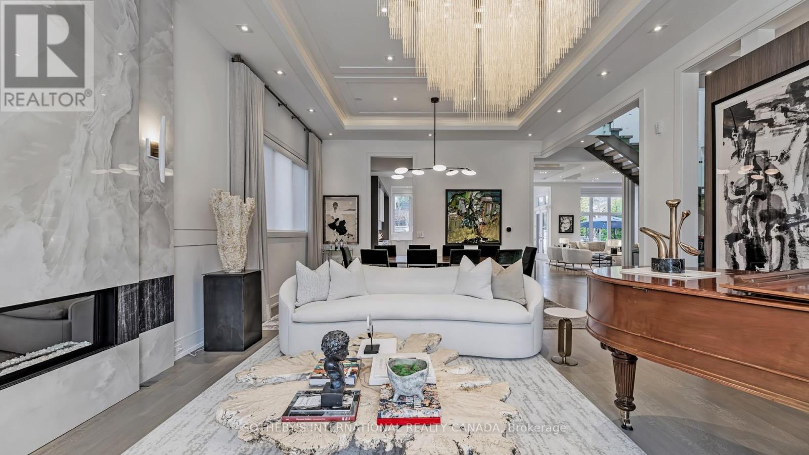 77 Bannatyne Drive, Toronto, Ontario  M2L 2P2 - Photo 9 - C12508654