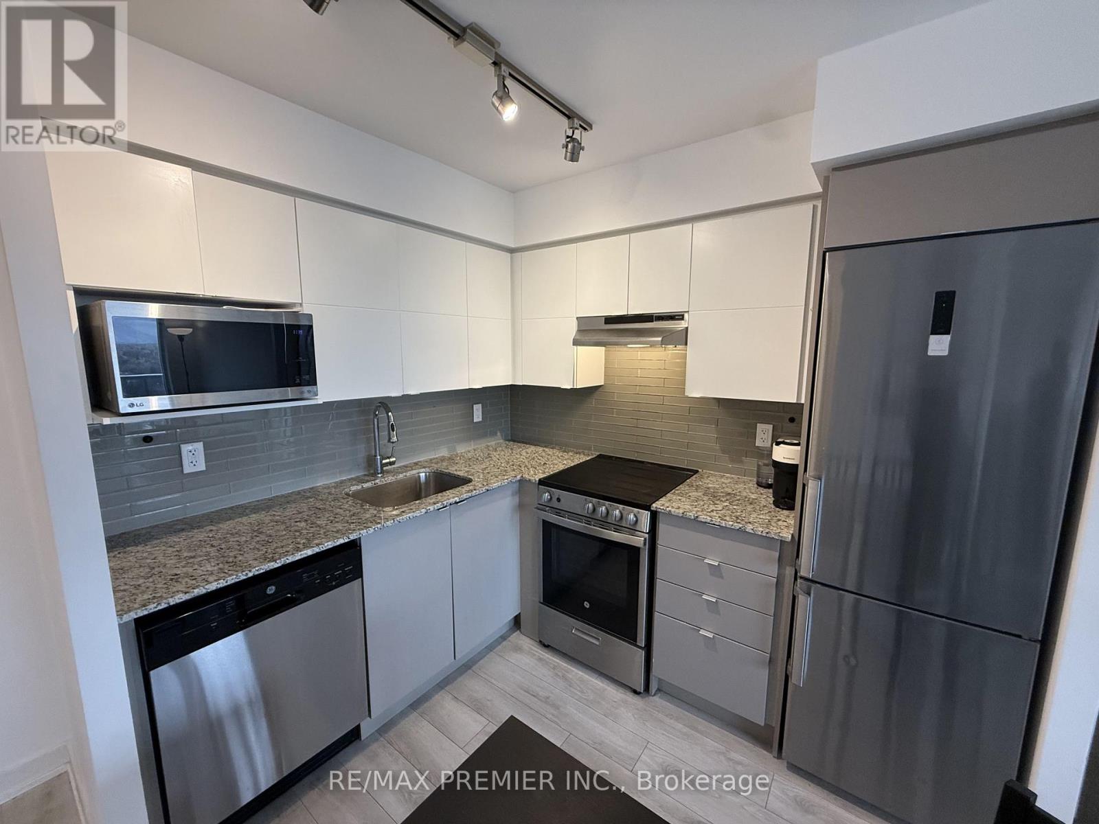 1413 - 120 Varna Drive, Toronto, Ontario  M6A 0B3 - Photo 11 - C12508720