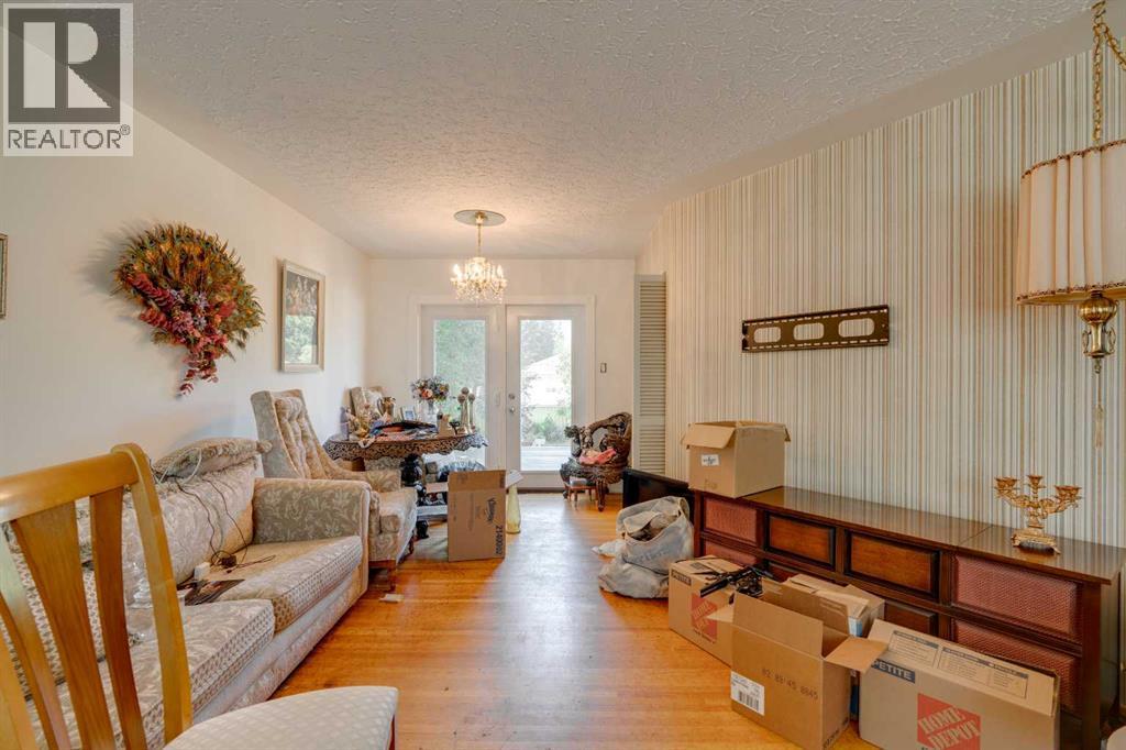 Property at 2635 34 Avenue NW image 5