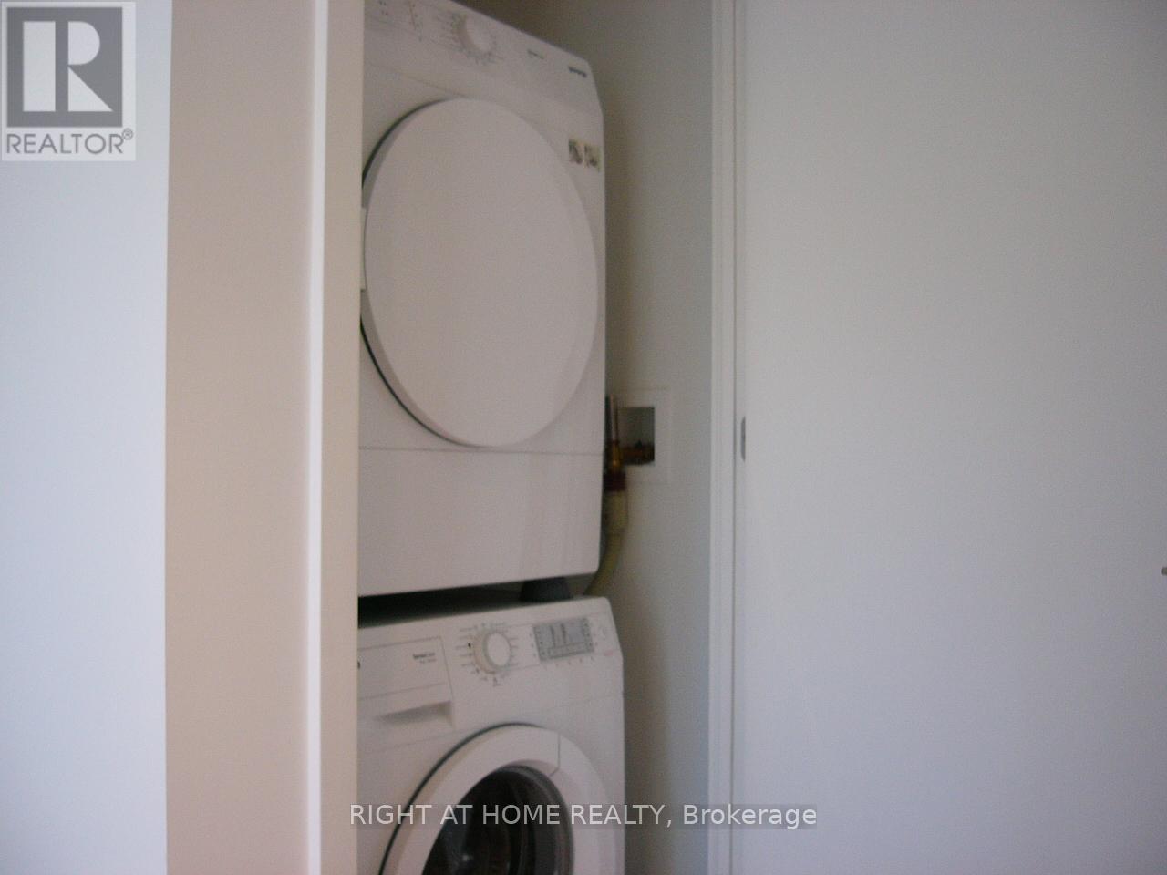 523 - 15 Queens Quay E, Toronto, Ontario  M5E 0C5 - Photo 13 - C12508904