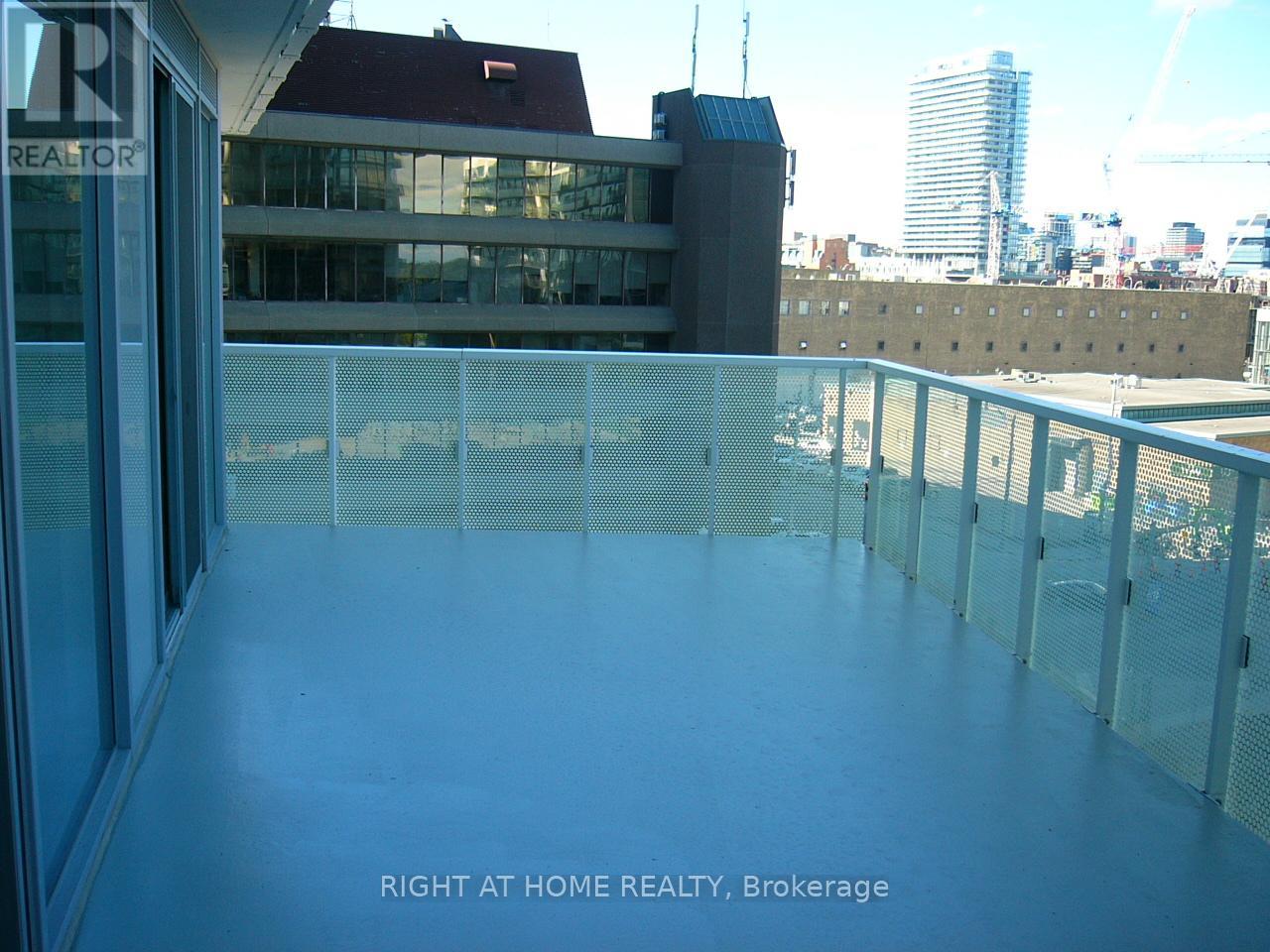 523 - 15 Queens Quay E, Toronto, Ontario  M5E 0C5 - Photo 15 - C12508904