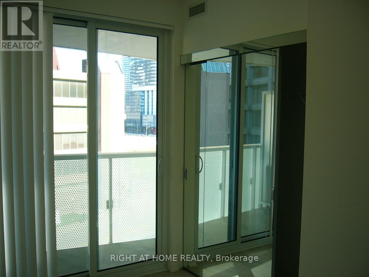 523 - 15 Queens Quay E, Toronto, Ontario  M5E 0C5 - Photo 8 - C12508904