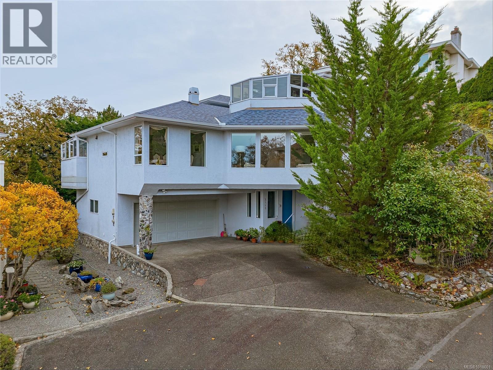 3713 Pointer Pl, Saanich, British Columbia