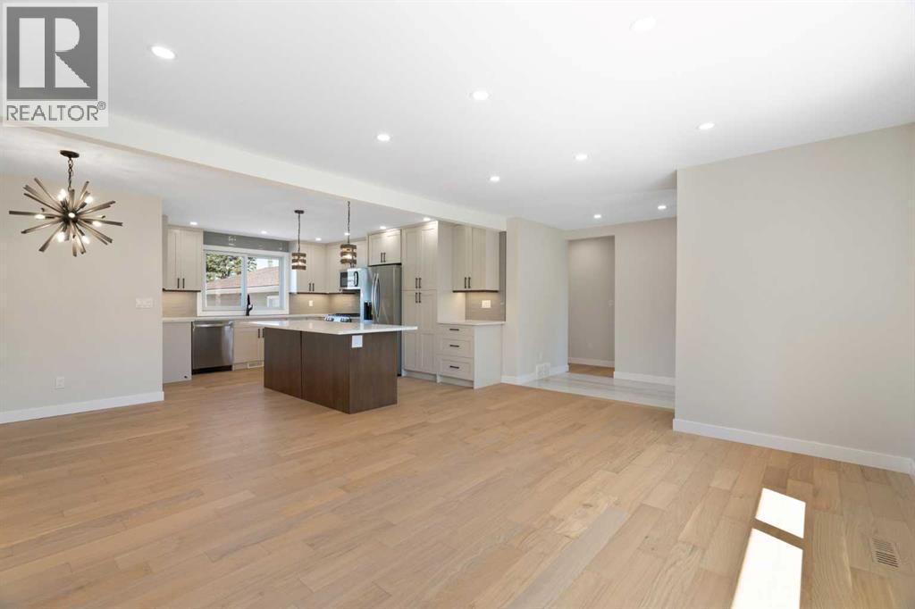 924 Canna Crescent Sw, Calgary, Alberta  T2W 1N9 - Photo 11 - A2257732