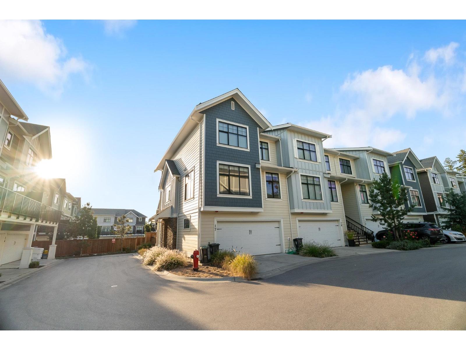 17 20327 72B AVENUE, Langley, British Columbia