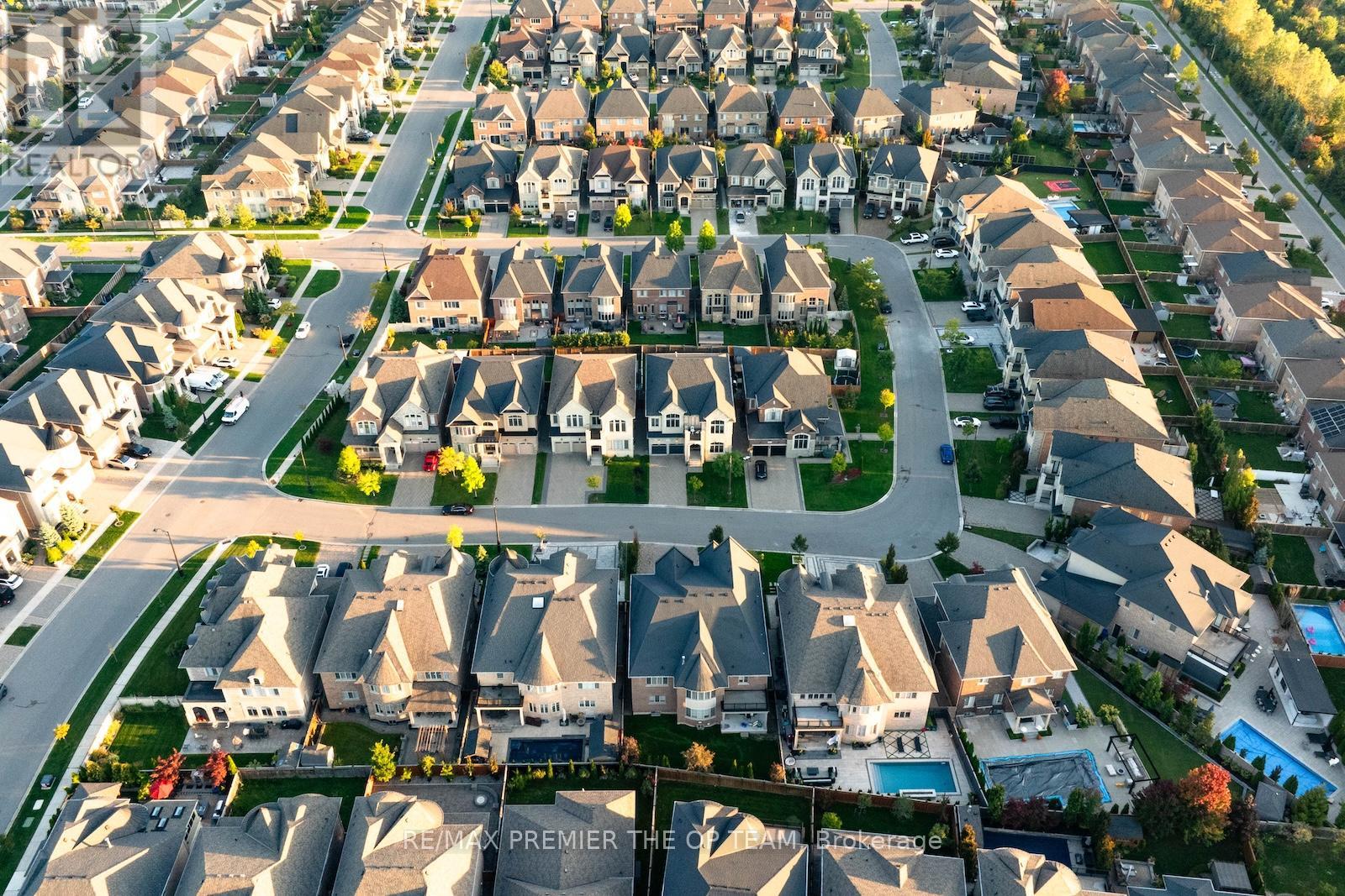 70 Torgan Trail, Vaughan, Ontario  L4H 3X6 - Photo 47 - N12447741